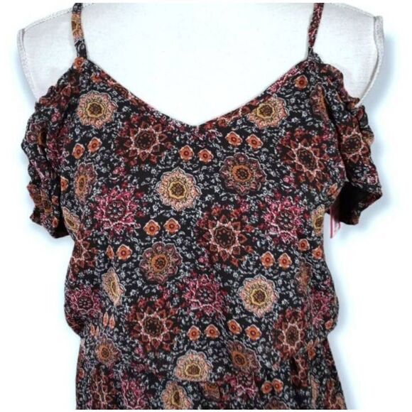 XHILARATION BLACK & PINK FLORAL COLD SHOULDER ROMPER SZ.M NWT. - Picture 2 of 9